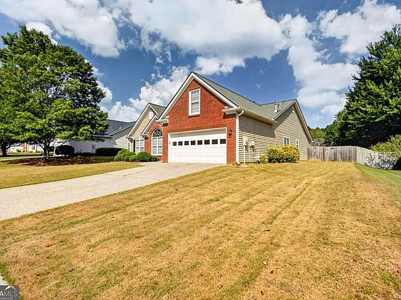 3rd image of 2635 General Lee Way