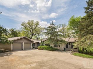 1350 N Eisenhower Ave, Mason City, IA 50401