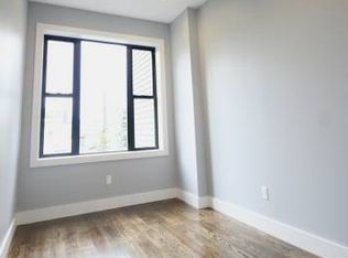 5920 Gates Ave, Ridgewood, NY 11385