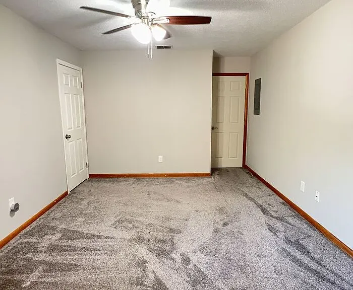 2 Pinehurst Pl #2 — Photo 9