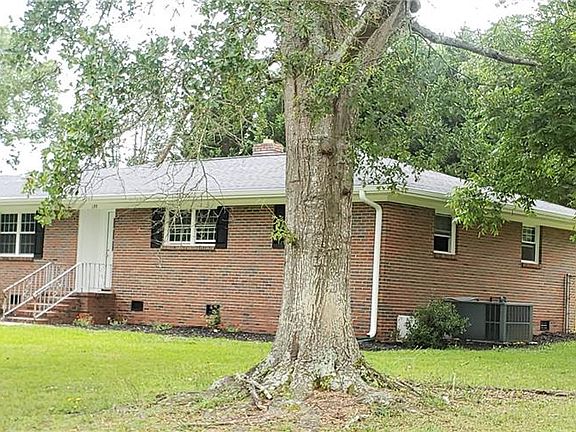 5th image of 109 Woodfield Dr