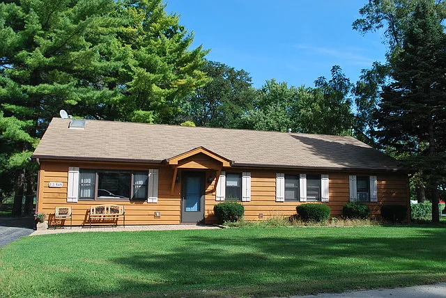 8S545 River Dr photo 1