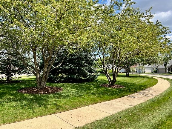 2nd image of 2515 Sandlewood Cir