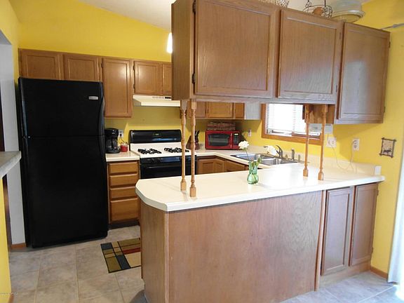 2nd image of 534 Dunkirk Pl