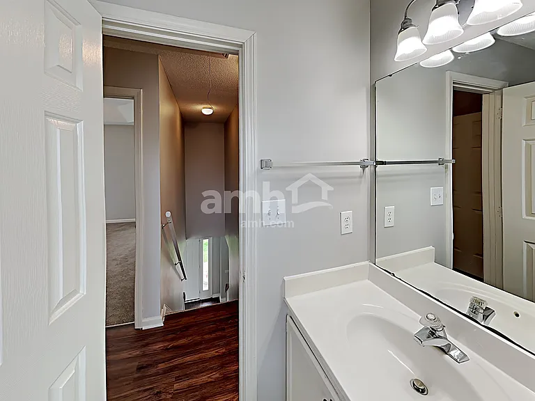 1020 Ridgefield Cir — Photo 16