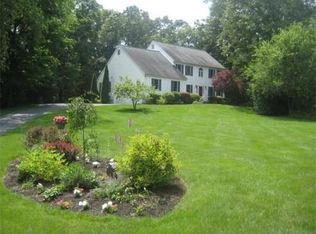 10 Washington Path, Holliston, MA 01746