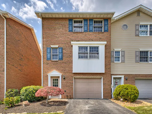 1128 Cranston Dr, Greensburg, PA 15601