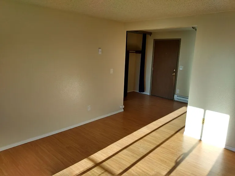 321 N 5th St #17 — Photo 2