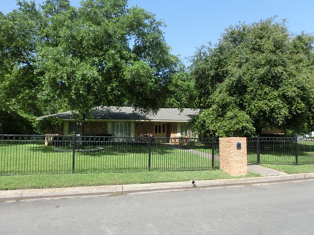 1st image of 216 N 34th St