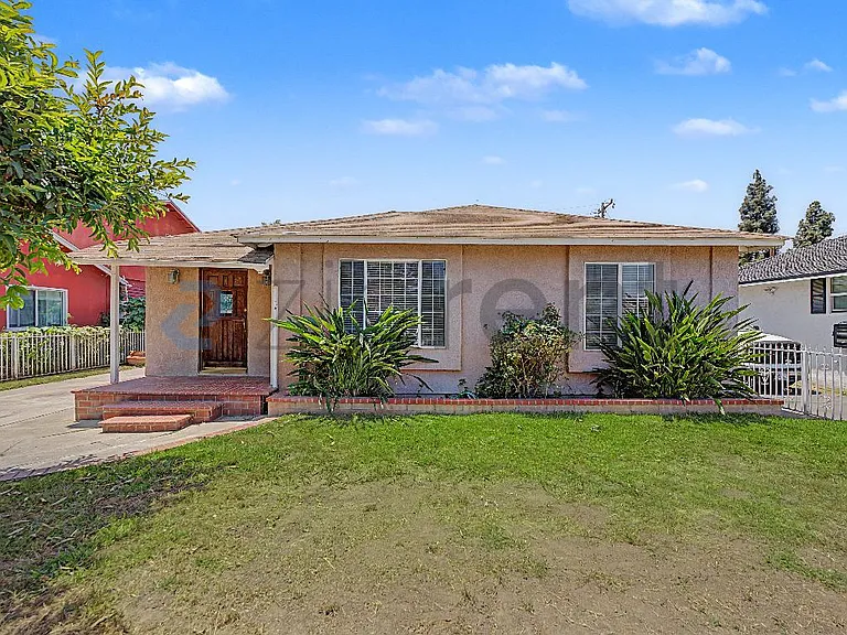 4417 Deland Ave — Photo 1