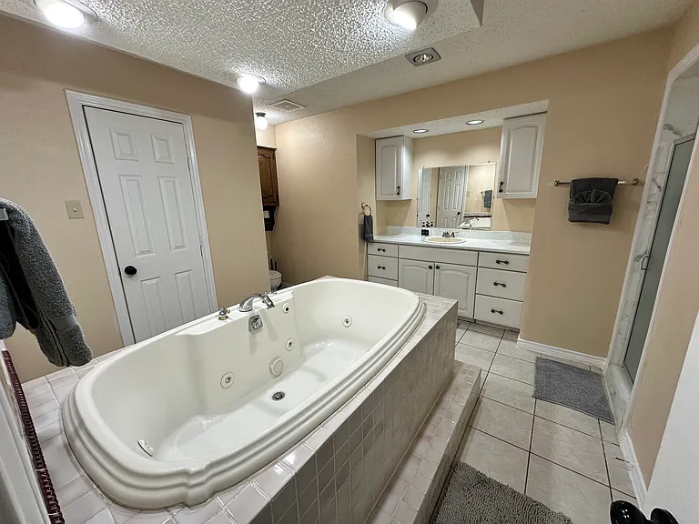 4821 S Country Club Rd — Photo 24