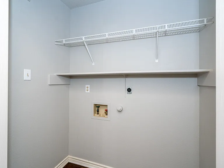 15503 Walnut Creek Dr — Photo 10