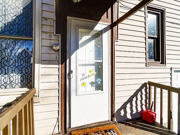 4th image of 8341 Anthony Wayne Ave