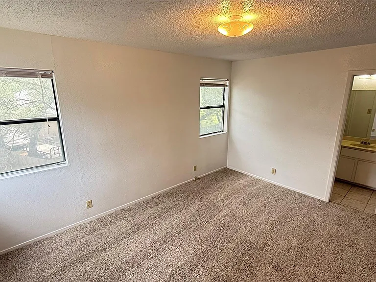 9019 Sawtooth Ln #A — Photo 3