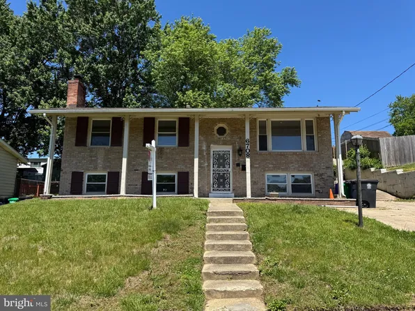 6708 Calmos St, Capitol Heights, MD 20743
