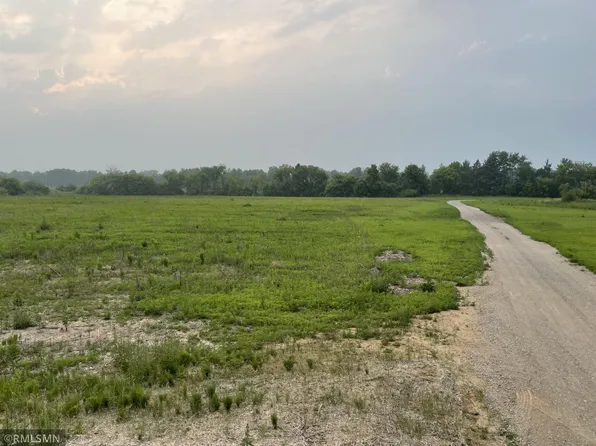 260X 317th Ave NE, Cambridge, MN 55008