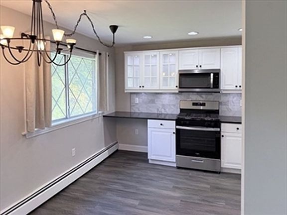 3rd image of 19 Fernview Ave APT 6