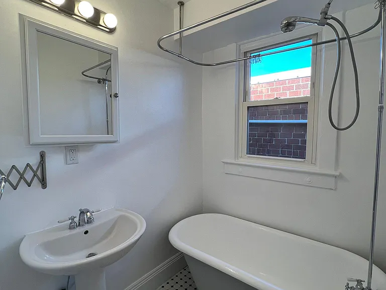 bath with clawfoot tub