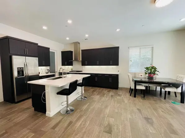 140 Newall, Irvine, CA 92618