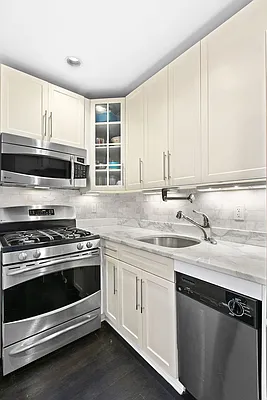 Sold by Compass | media 2