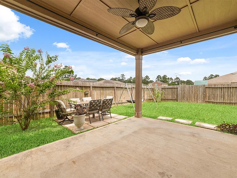 12054 Fairquarter Ln — Photo 25