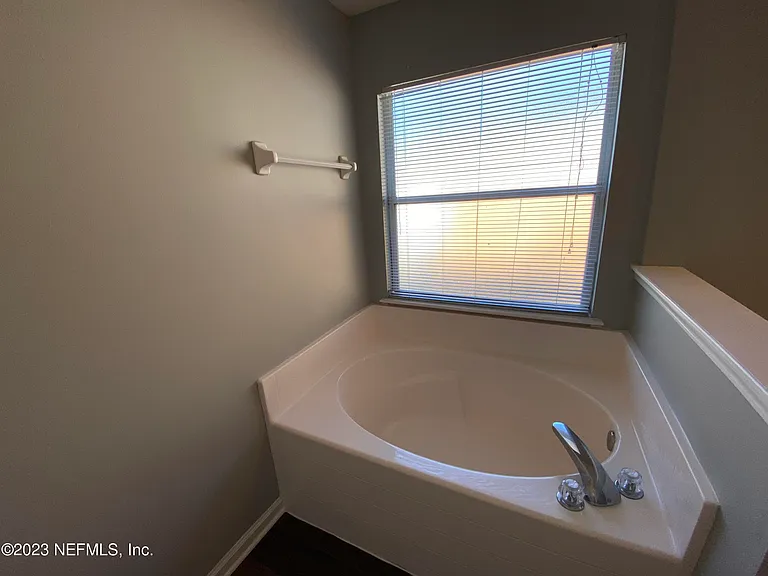 3783 Lauren Oak Ln E — Photo 12