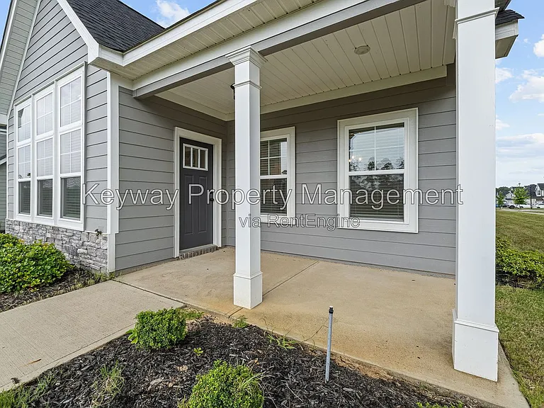 904 Sandpiper Xing — Photo 2
