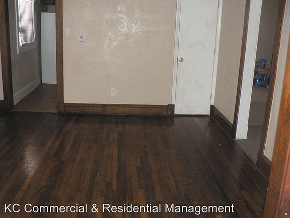 2nd image of 718 Cleveland Ave