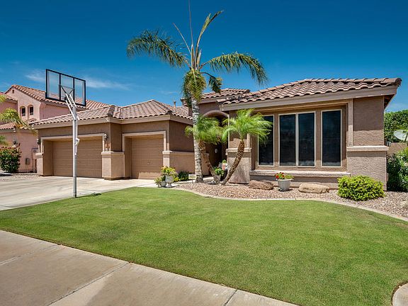 2nd image of 6766 W Sonnet Dr