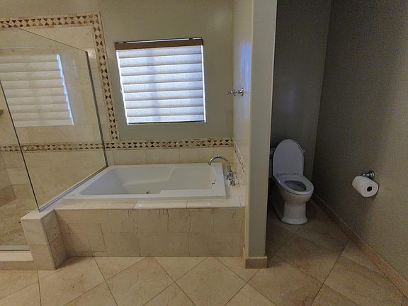 2nd image of 1271 Federal Ave APT 301