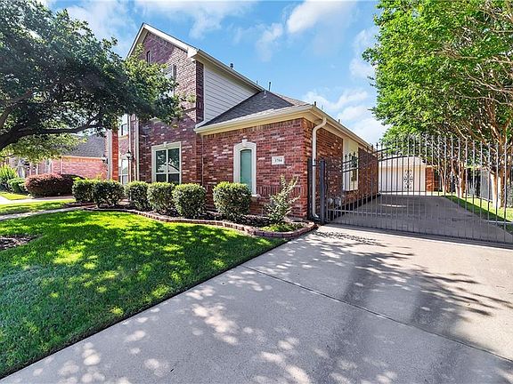 3rd image of 1704 Falcon Dr