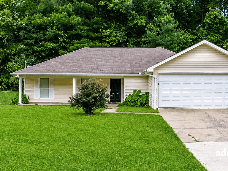 20451 Castle Ridge Rd — Photo 2