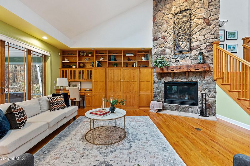 5th image of 26 Westbury Drive