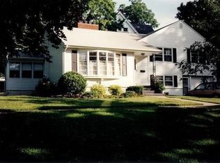 205 4th Ave SW, Mount Vernon, IA 52314