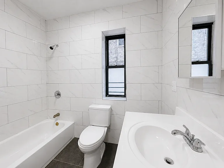 645 Vermont St #1F — Photo 11