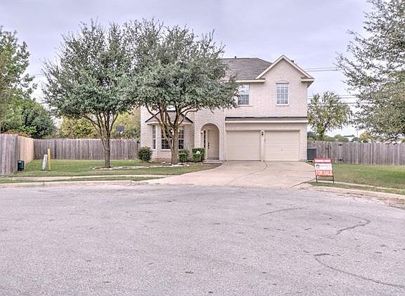 2nd image of 18104 Grafton Glen Cv