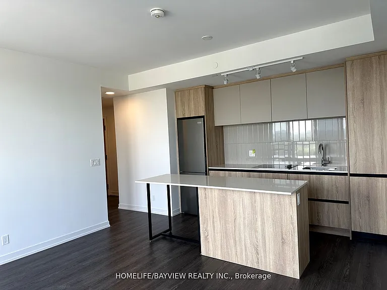 7950 Bathurst St #B-2303 — Photo 26