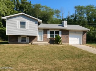 705 Rollotrend Ln, Eldon, MO 65026