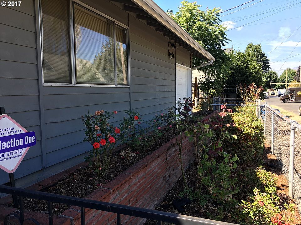 1st image of 1600 Harney St