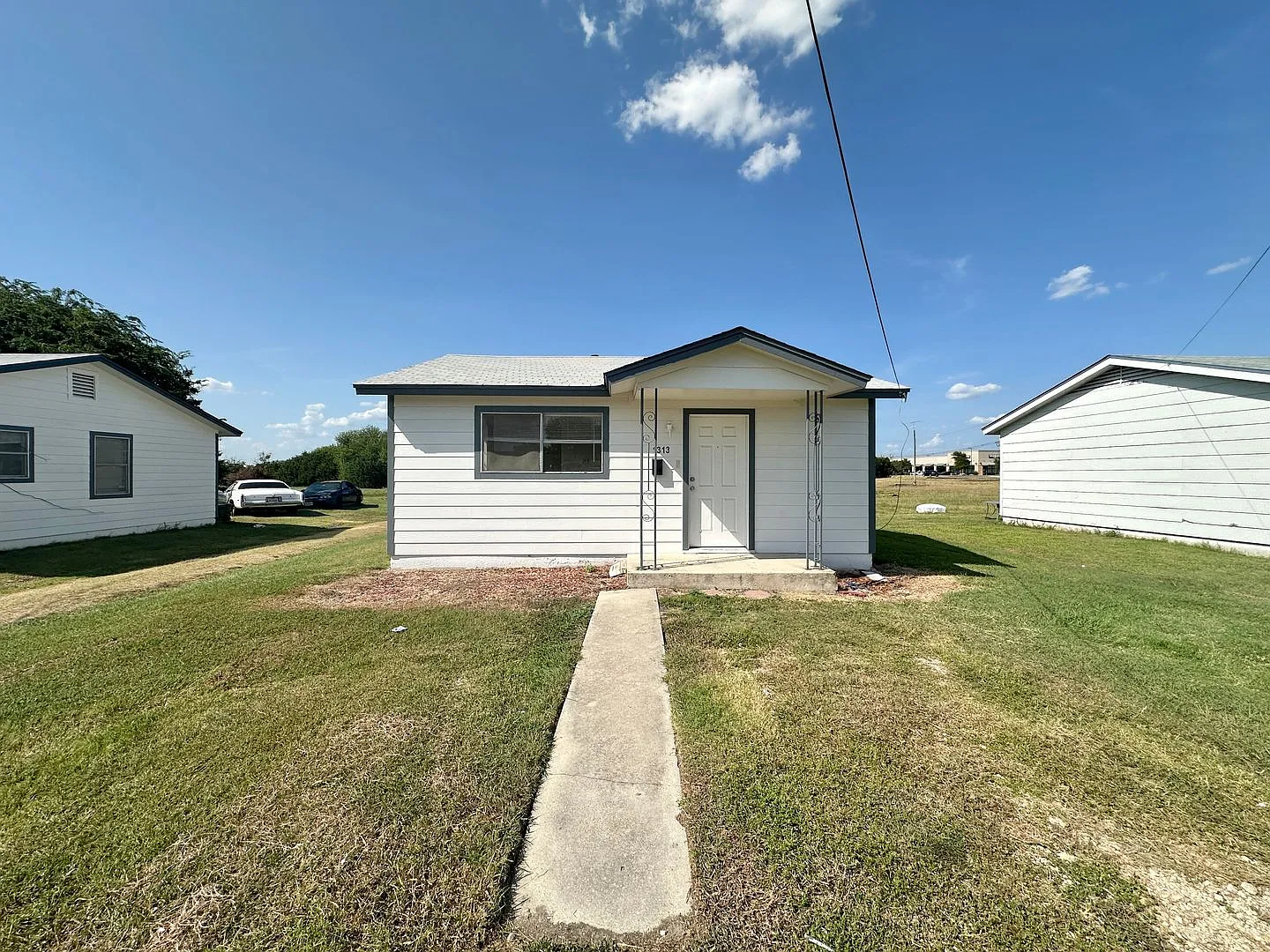 1313 W Stan Schlueter Loop — Photo 2