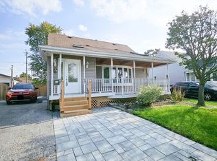 33 Woodhouse Cres, Ajax, ON L1S2N5