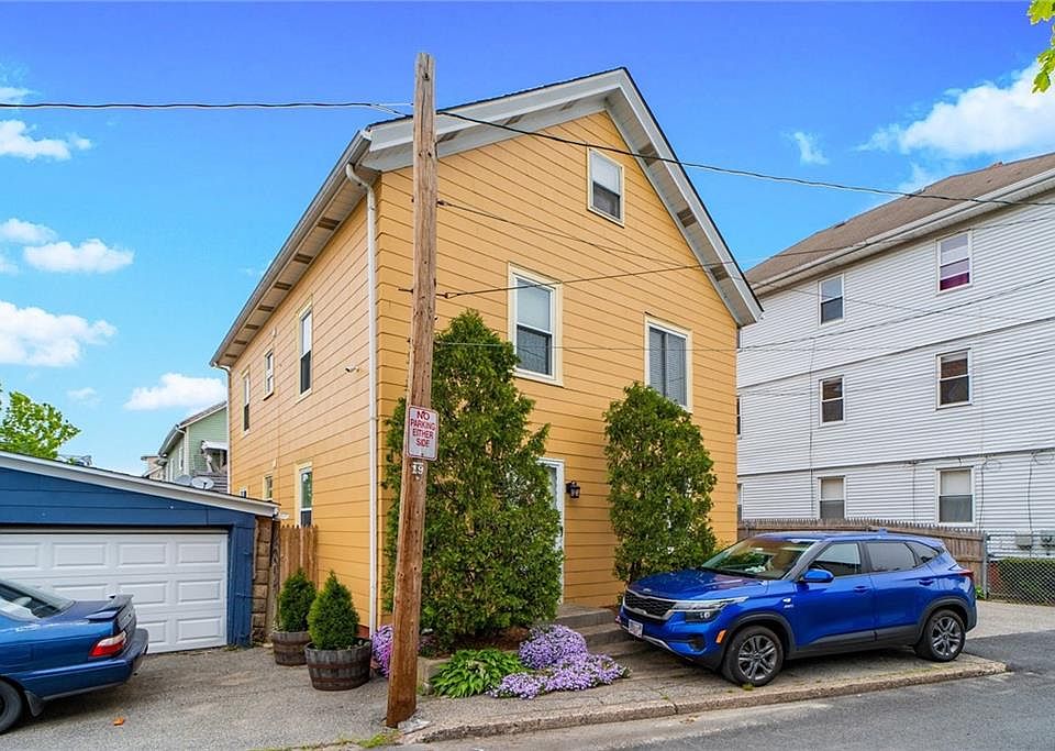 127 Sherman St, Pawtucket, RI 02860 Zillow