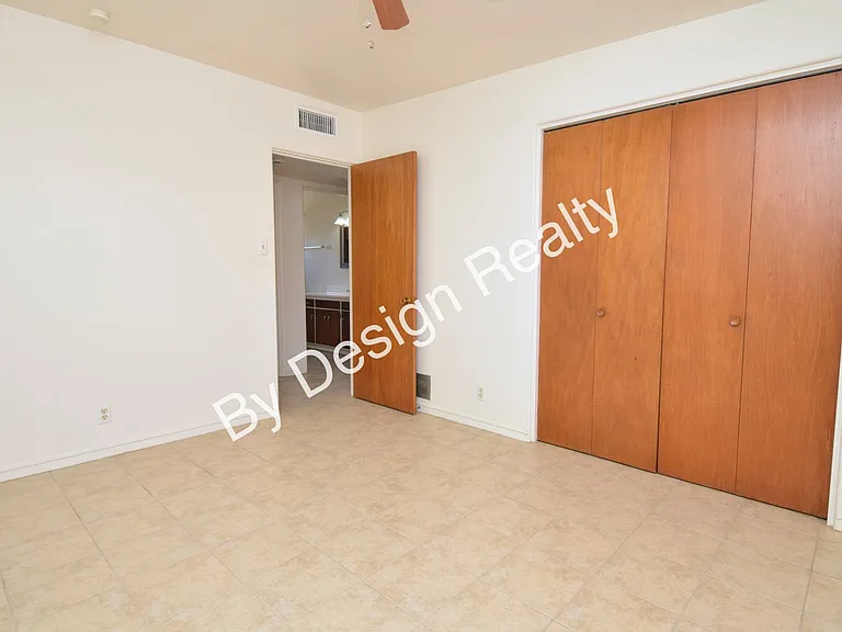 3551 E Water St — Photo 15