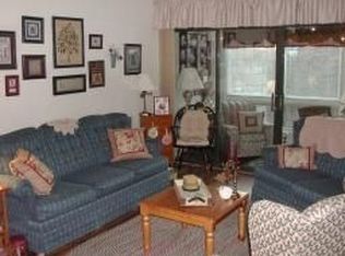 8 Sunrise Dr, Gillette, NJ 07933