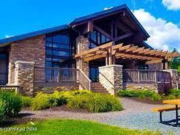 17 Orono Dr, Pocono Lake, PA 18347