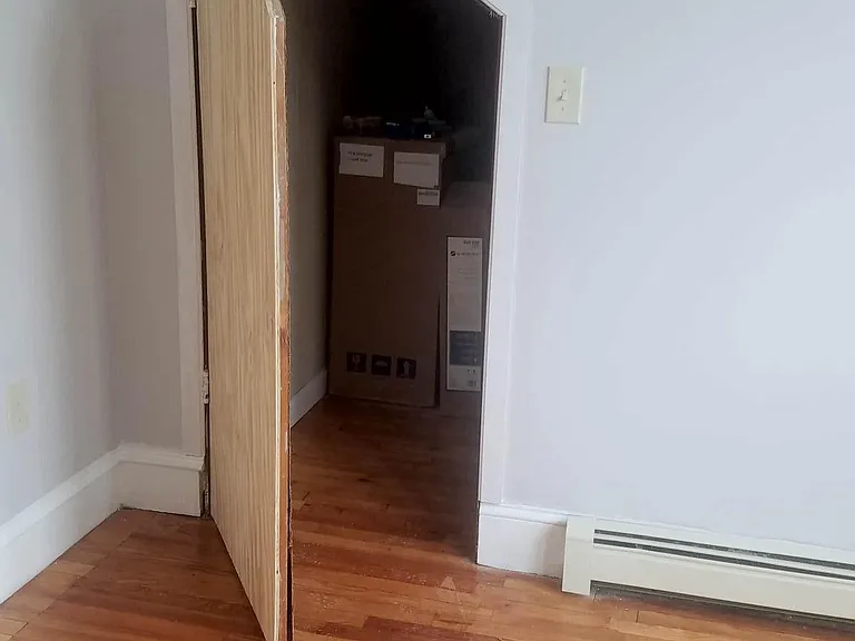 42 Clark Ave #3F — Photo 9