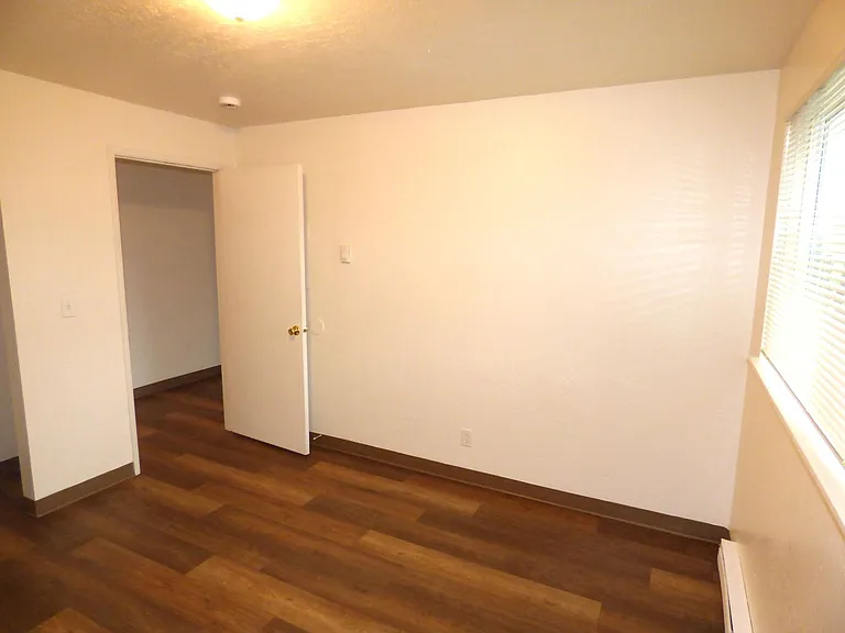 4014-4040 Arleta Ave NE — Photo 16