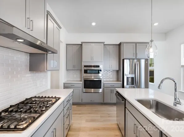 3127 Beacon Heights Rd, Indian Land, SC 29707