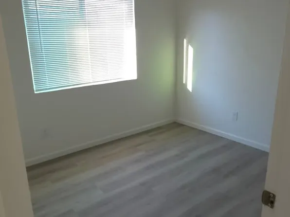 915 Almond Blossom Dr, Tracy, CA 95376