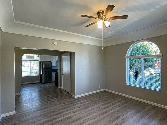 3rd image of 258 N Avenue 49 APT A